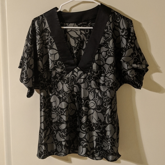 NY & Co size Medium top - Picture 2 of 5